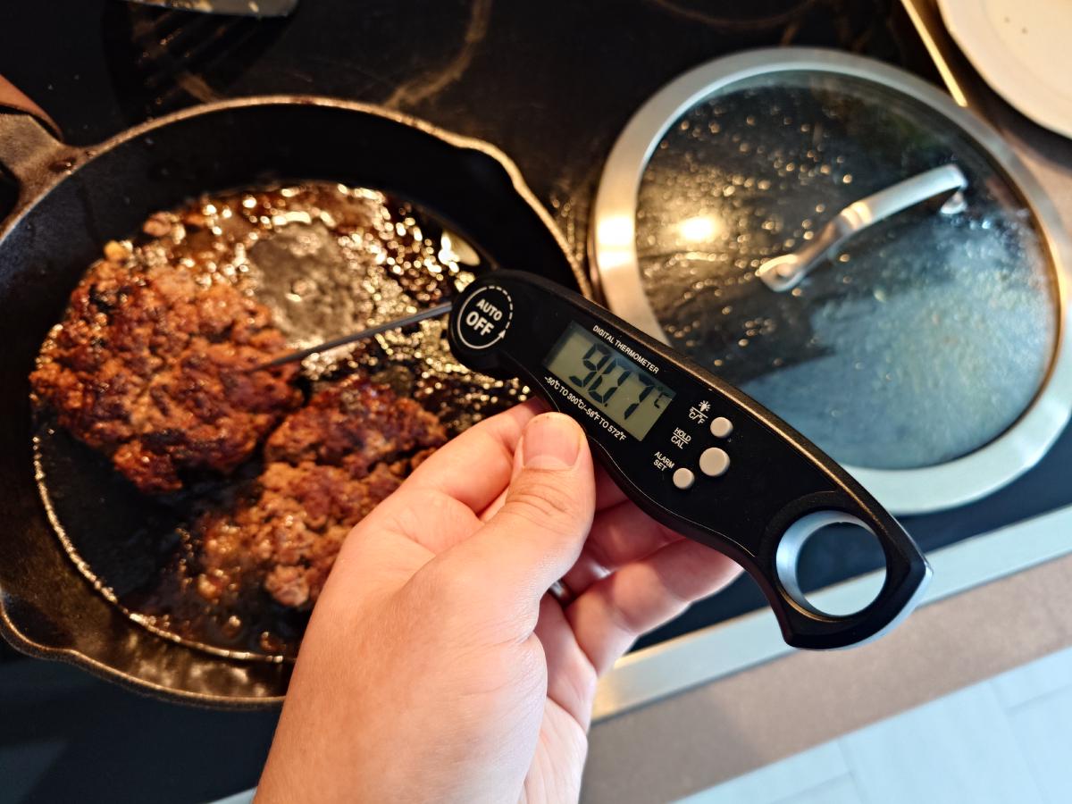 Probing the patty, well past target at 90 °C