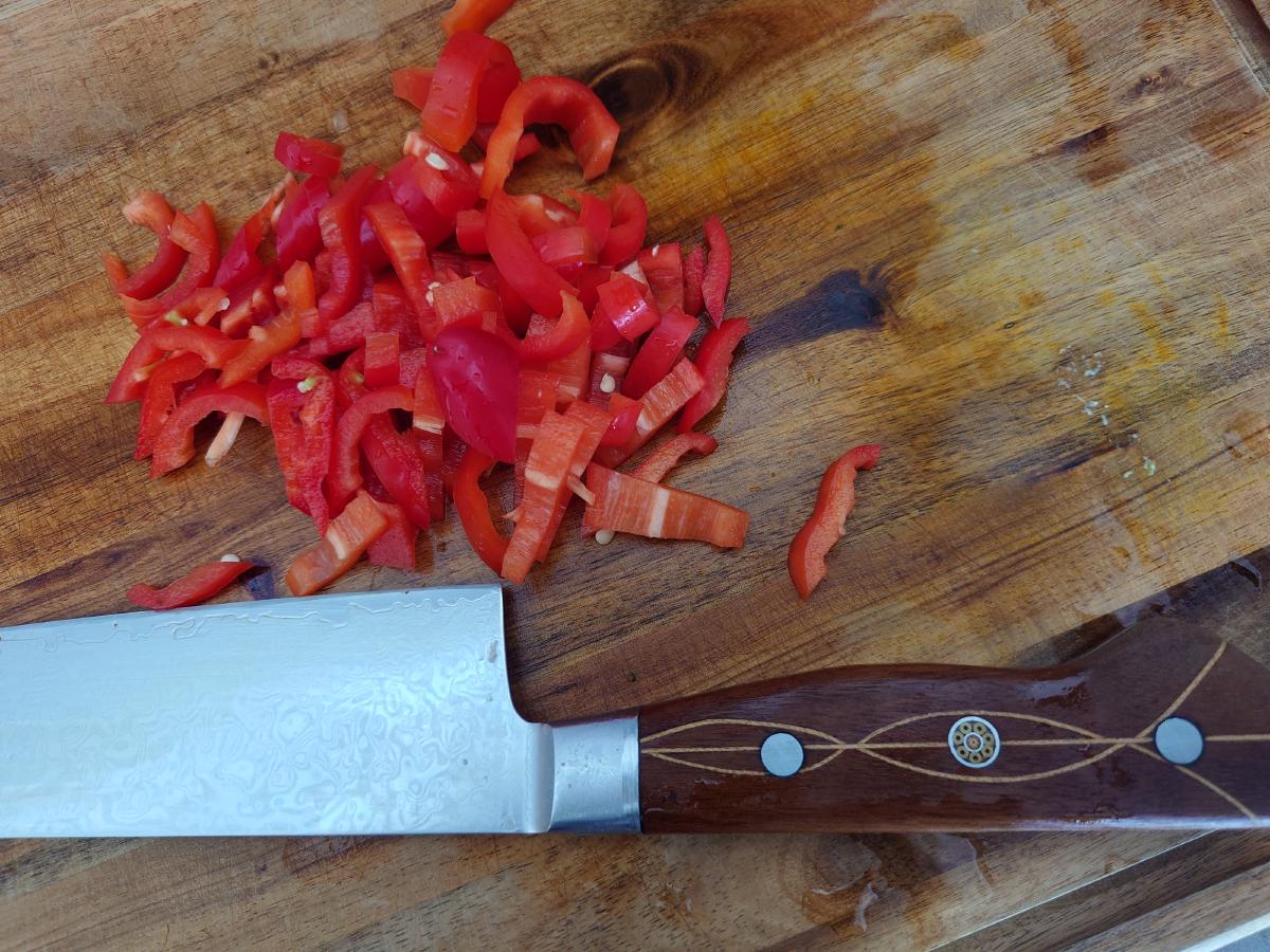 Red pepper sliced thin