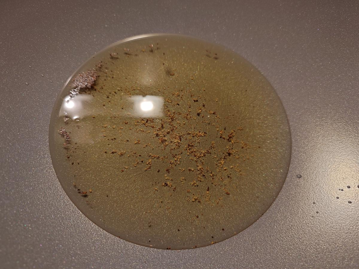 The pepper spread through the oil, nothing else in the wok yet