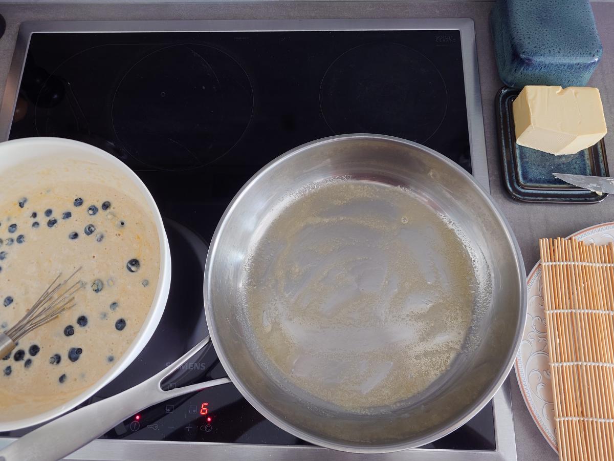 The butter foaming and turning golden, dial at 6