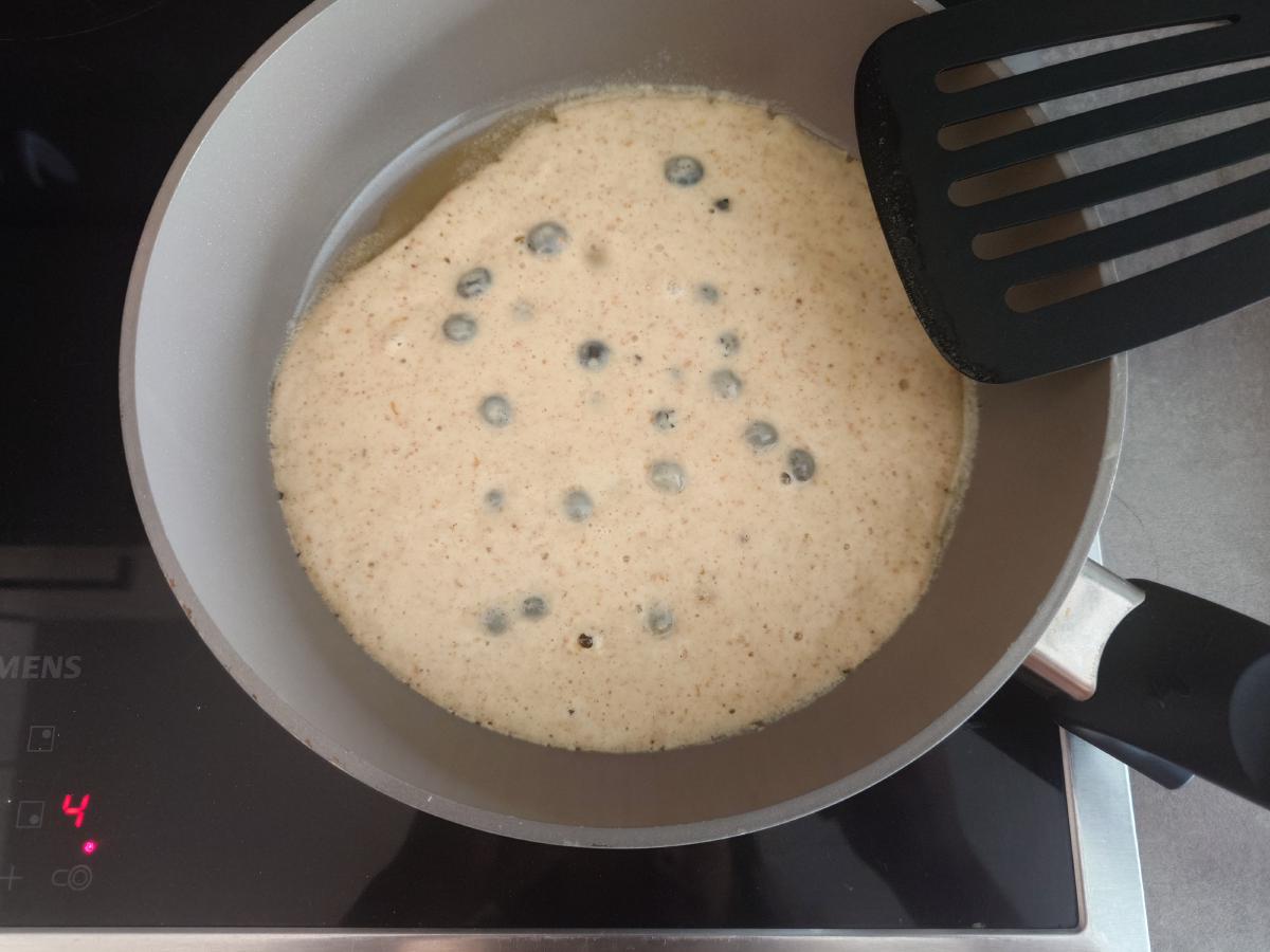 Bubbles forming but the surface still wet, not ready