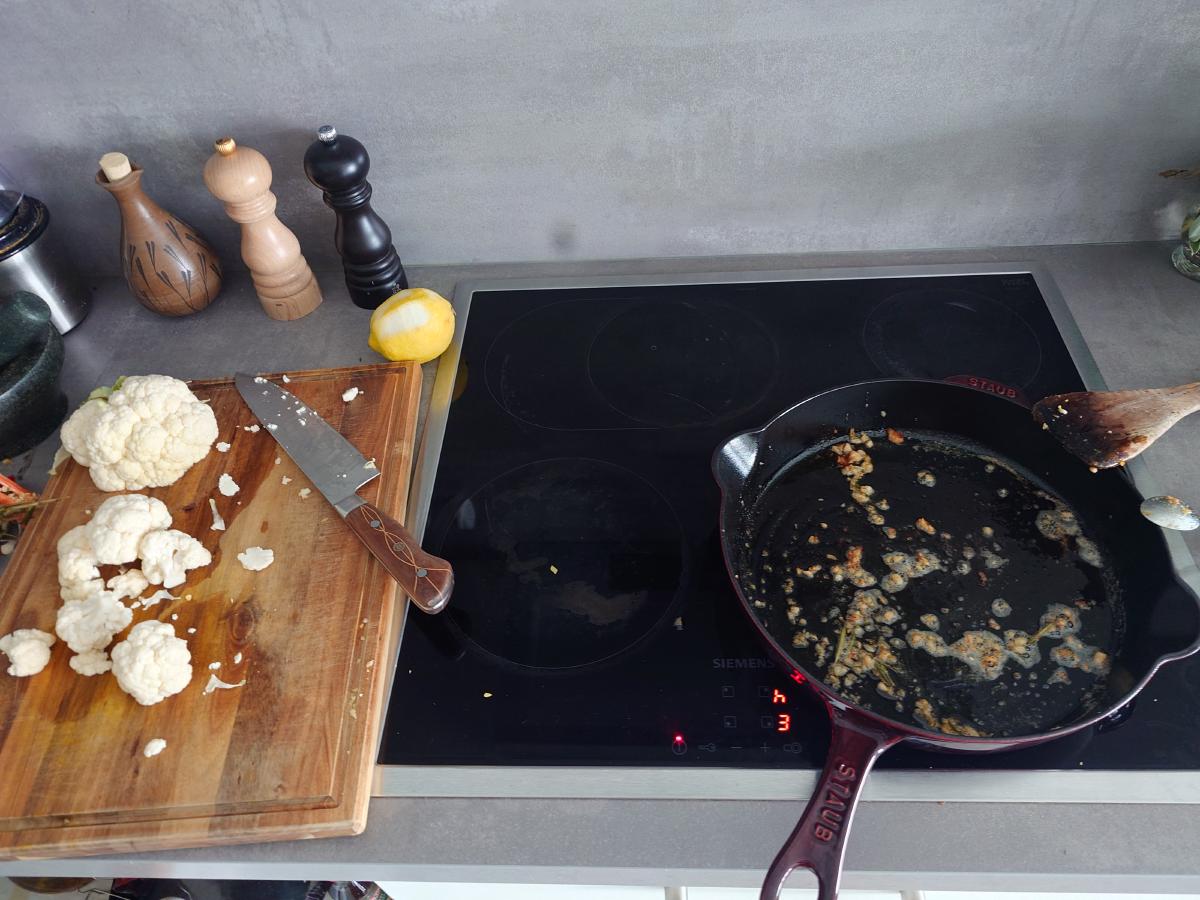Cauliflower cut, the pan still bubbling